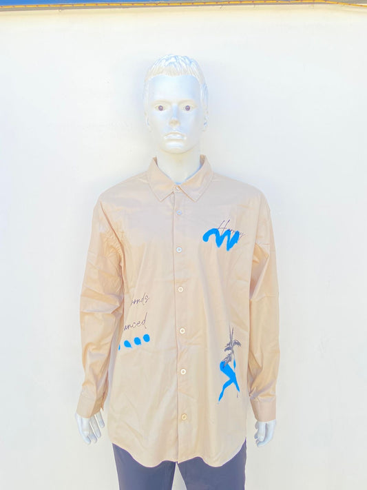 Camisa Forever 21 Original en color crema con diseños azules y letras negras