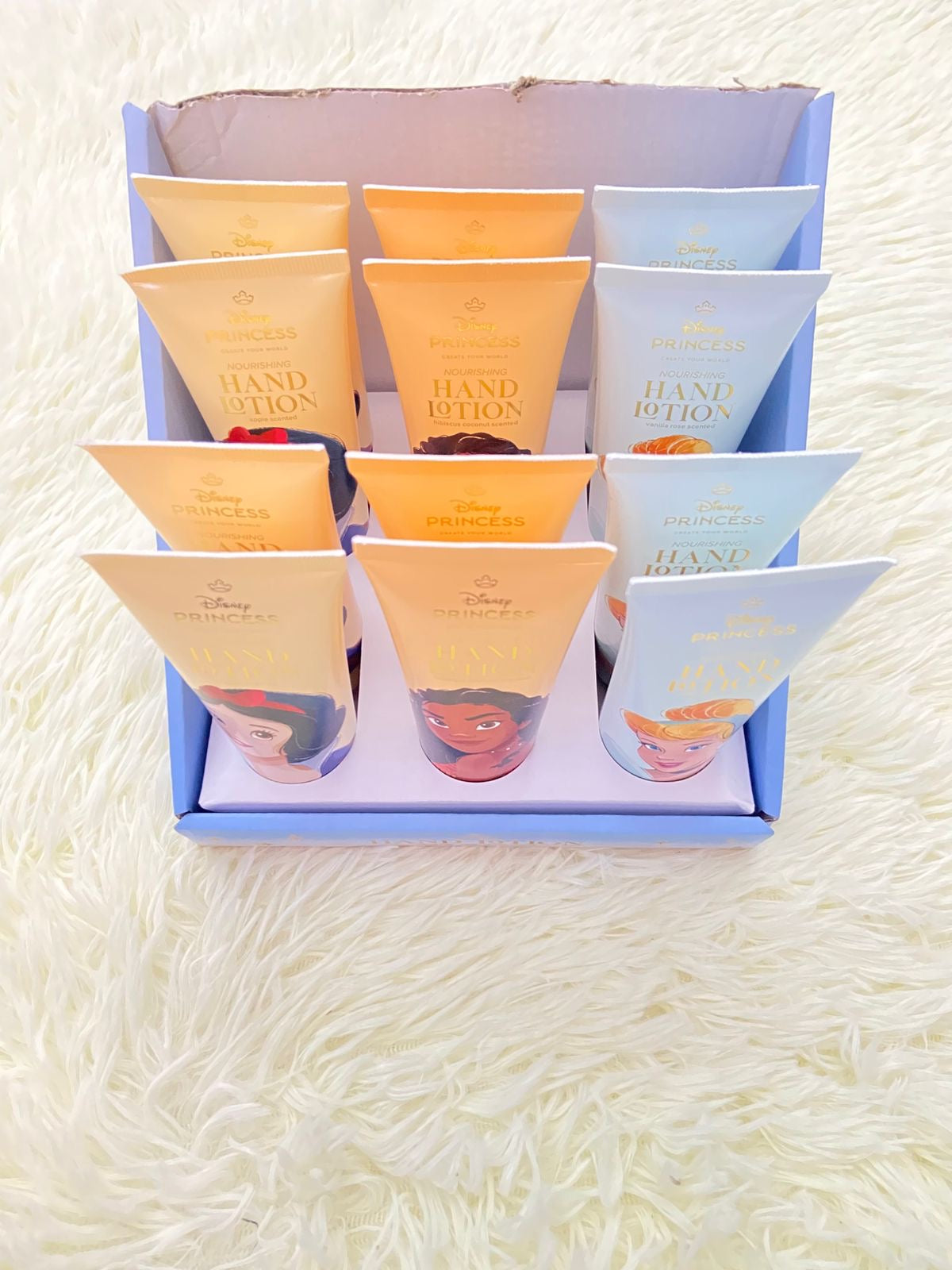 Crema DISNEY PRINCESS original, con olores de vainilla, coco y manzana, Moana, Blanca Nieves y cenicienta.