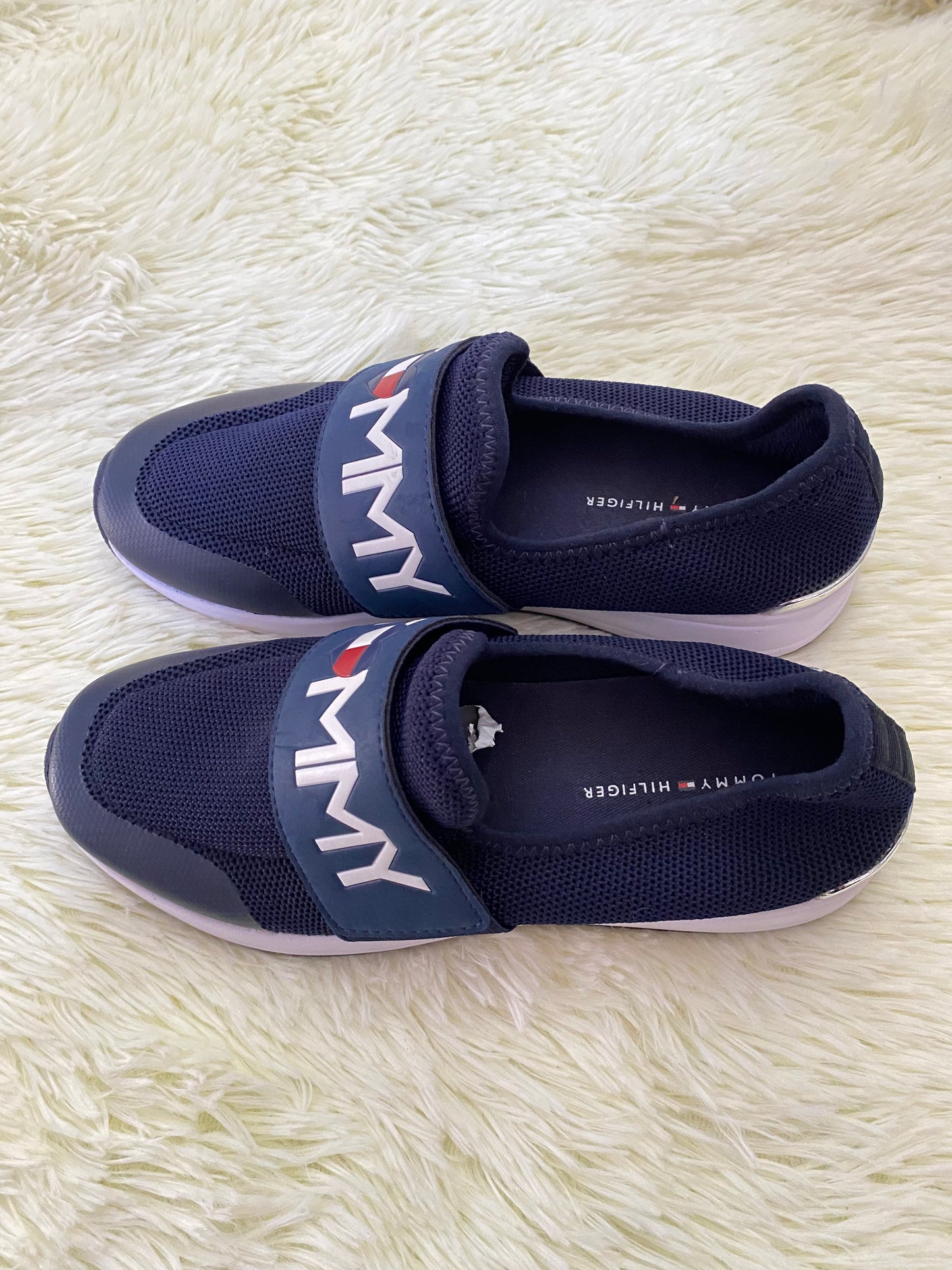 Tenis/ Alpargatas Tommy Hilfiger original, azul marino con letras         T❤️MMY en blanco.
