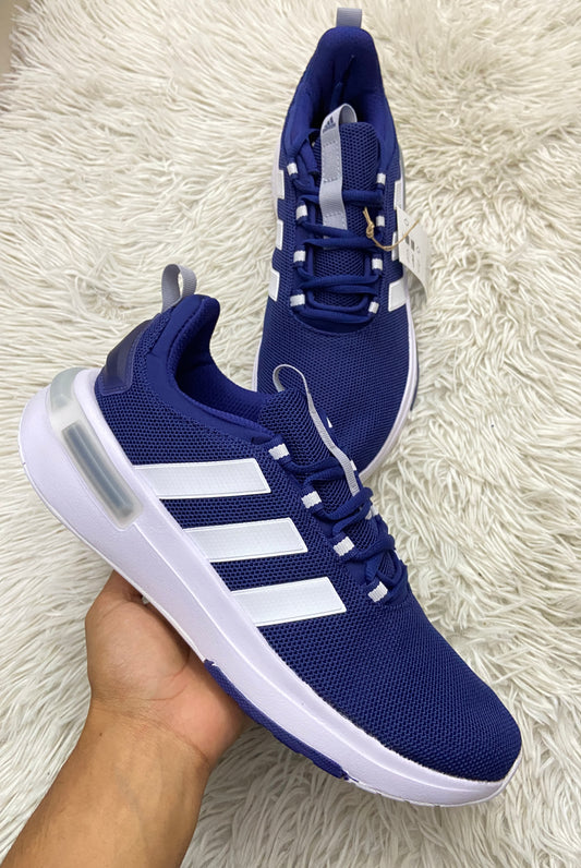 Tenis Adidas original azul marino con blanco.