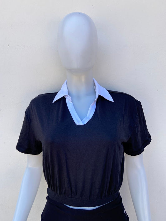 Polocher/Top Forever 21 Original en color negro con cuello blanco