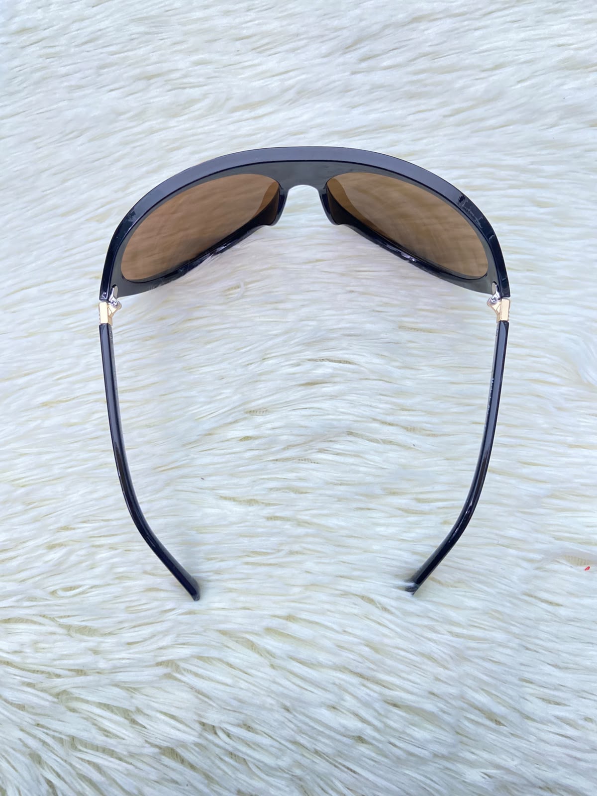 Lentes, marrones con micas en color  marrón claro, ovalados grandes.