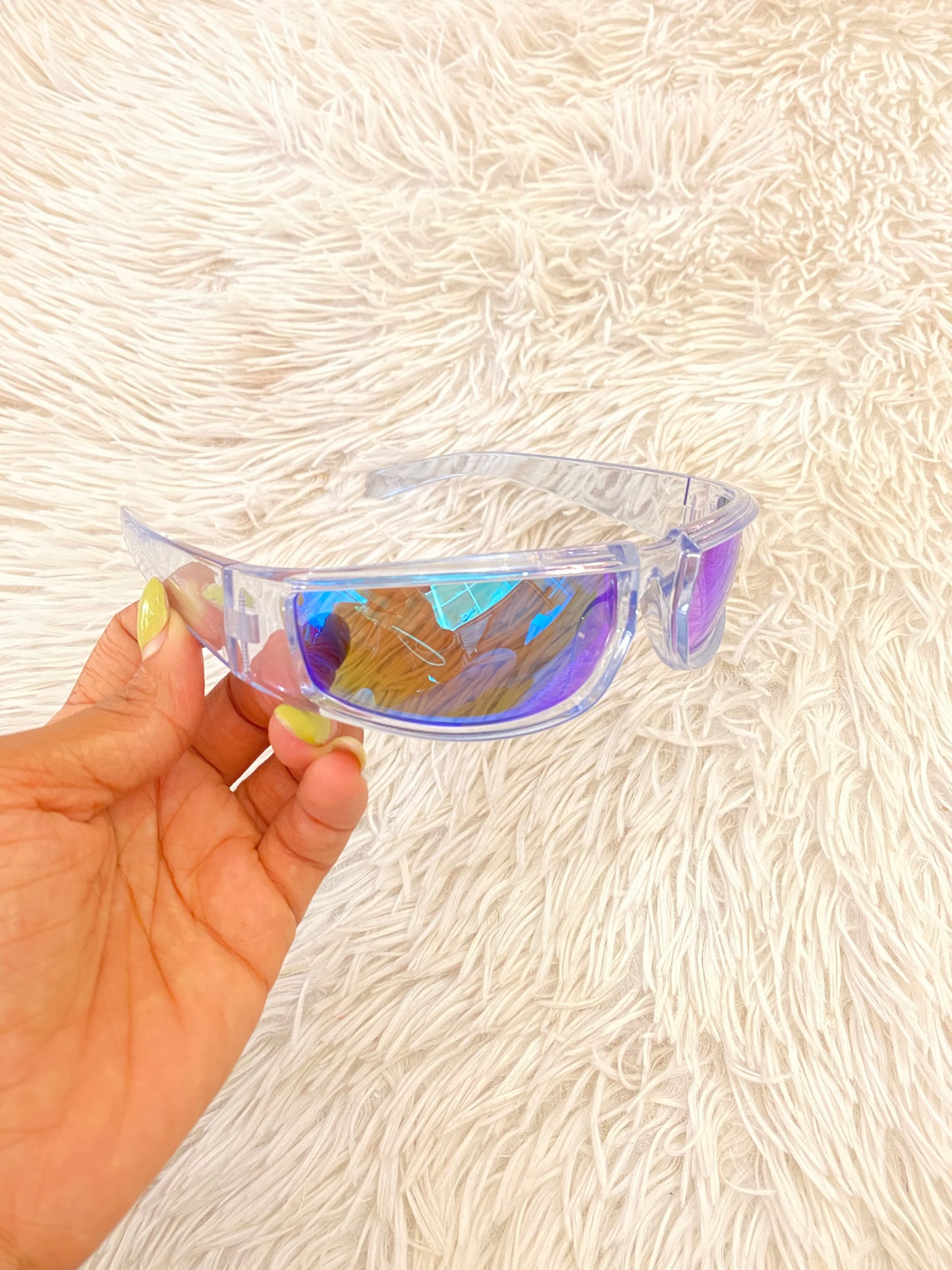 Lentes Fashion Nova original, transparente con mica morada multicolor.