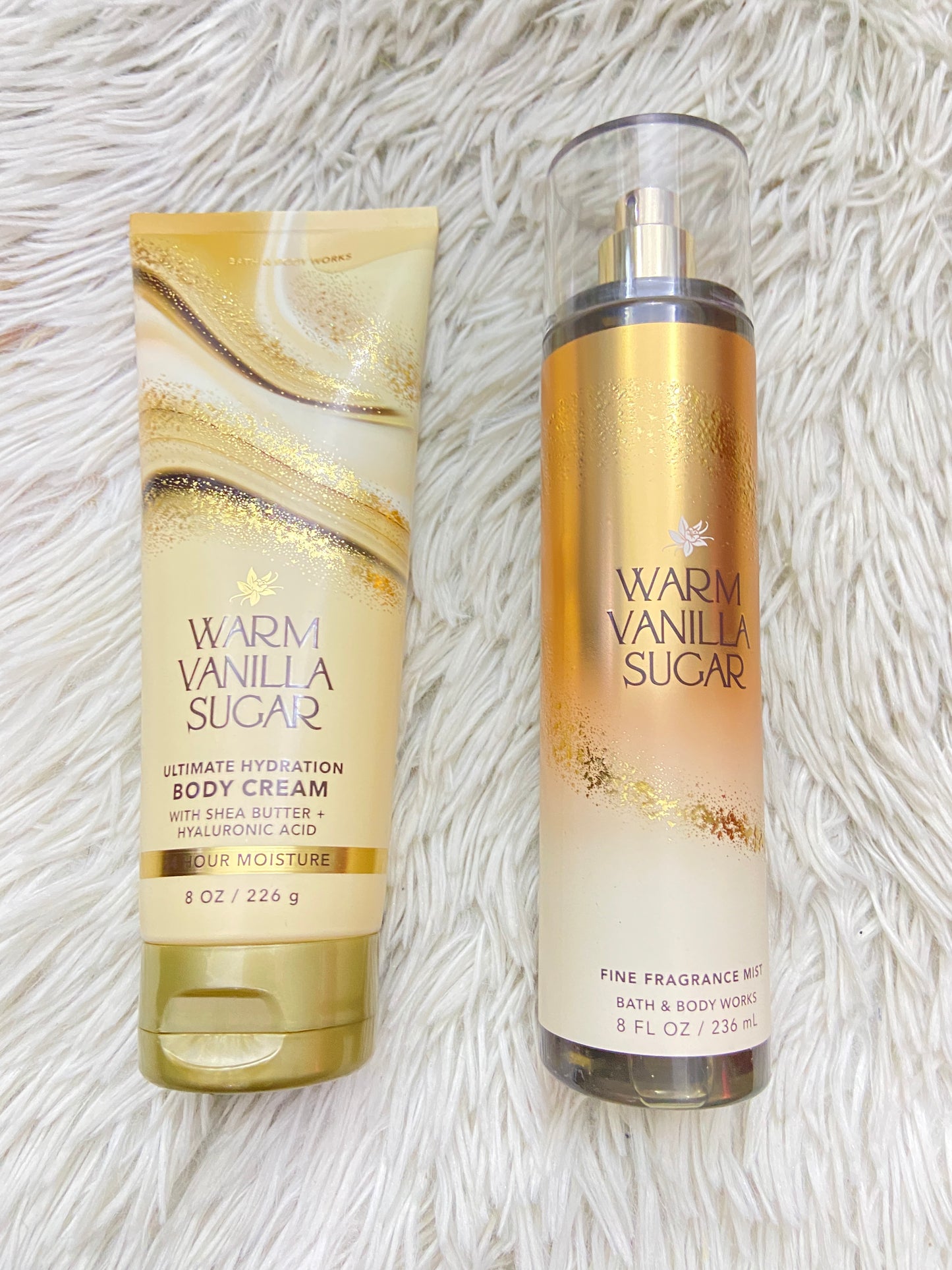 Set Bath & Body Works original dorada con blanco, WARM VANILLA SUGAR.