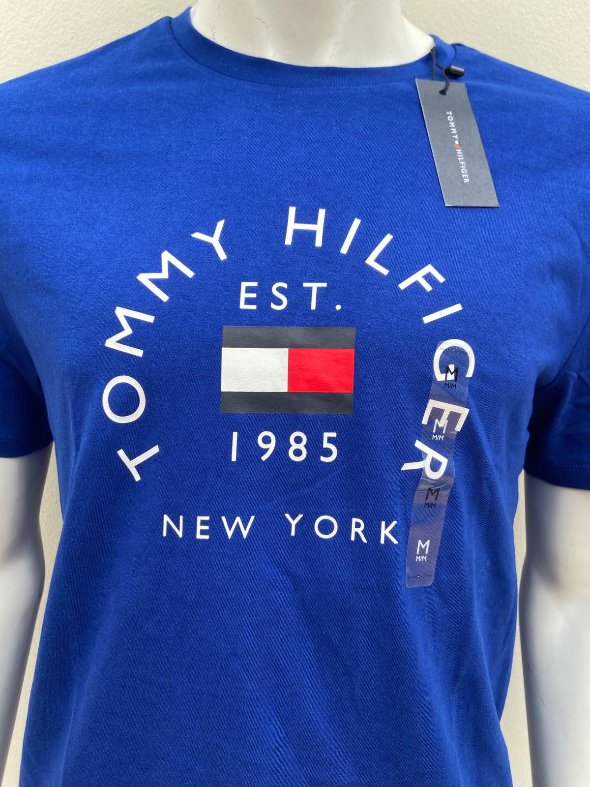 T-shirt Tommy Hilfiger Original azul oscuro con logo (Tommy Hilfiger 1985, New York).