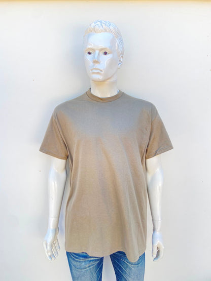 T-shirt GILDAN original, en color verde oliva liso.