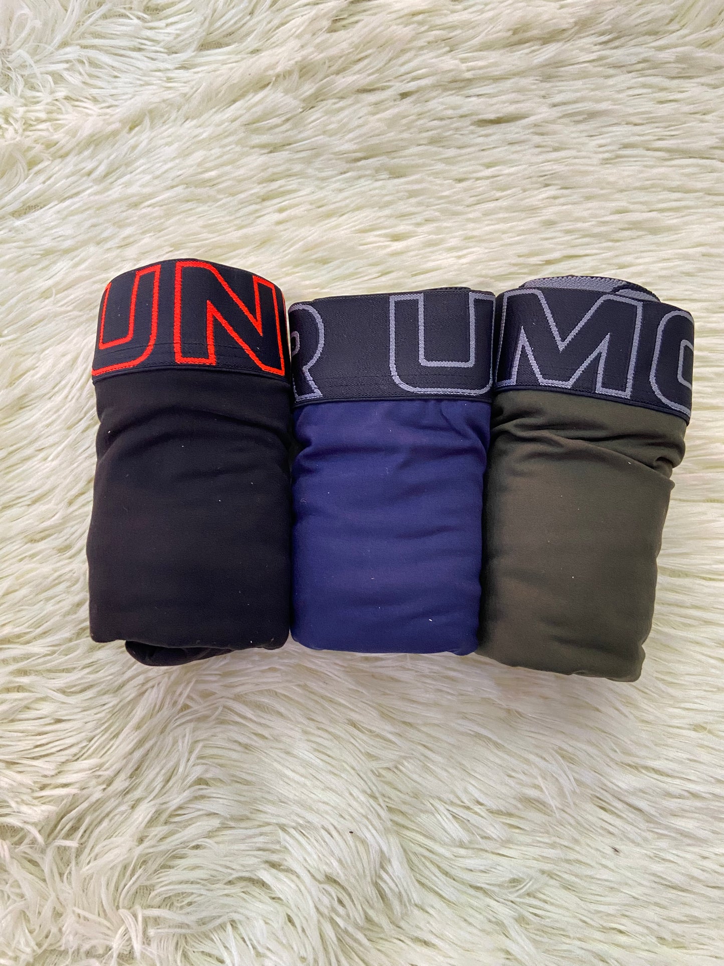 Pack-3 Boxer UNDER ARMOUR original, azul marino, negro y verde oliva.
