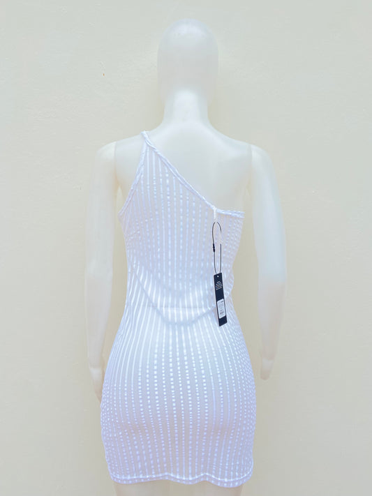 Vestido/ Cover Up, blanco transparente, de un solo hombro.