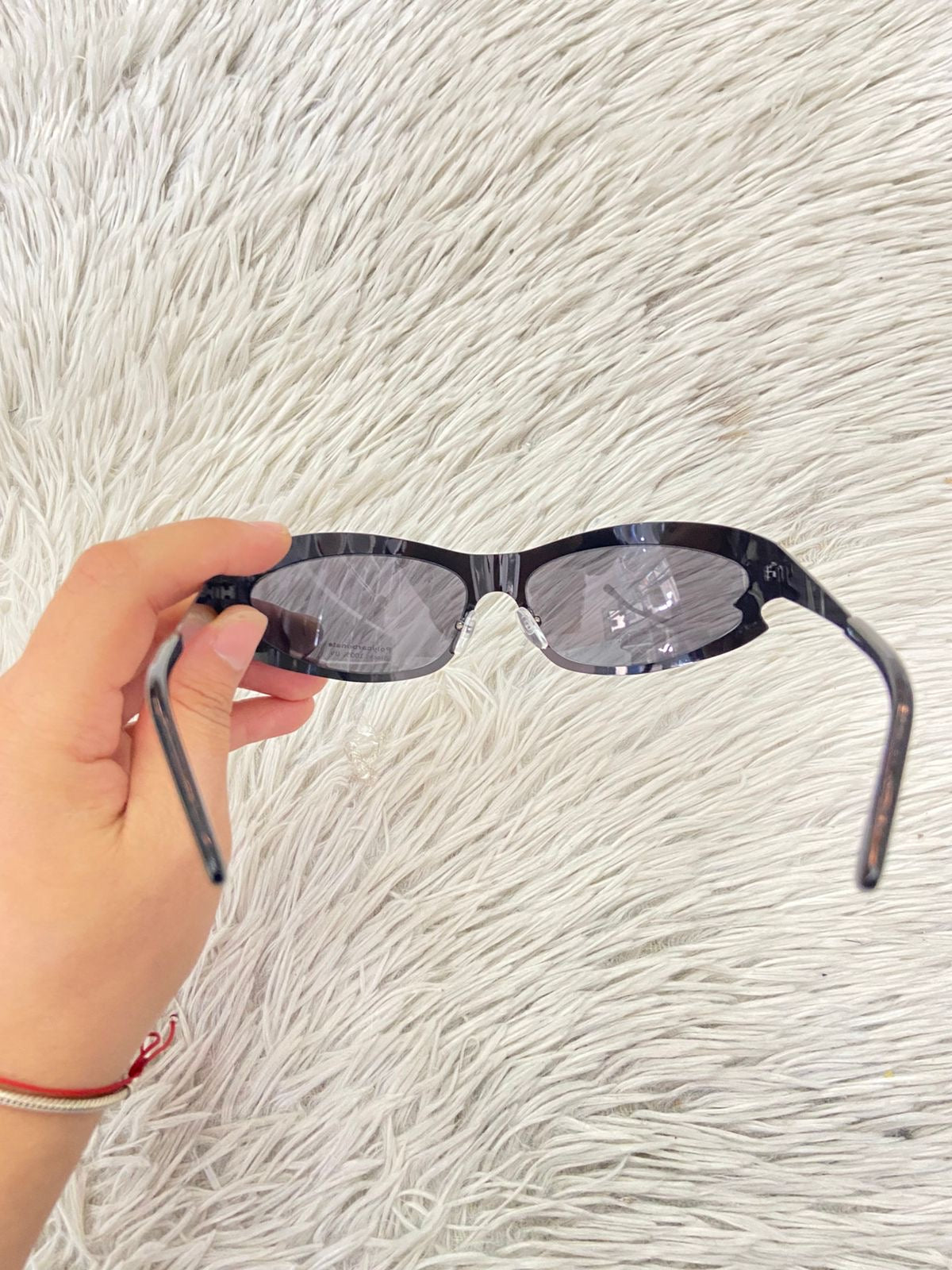 Lentes negros con micas oscuras