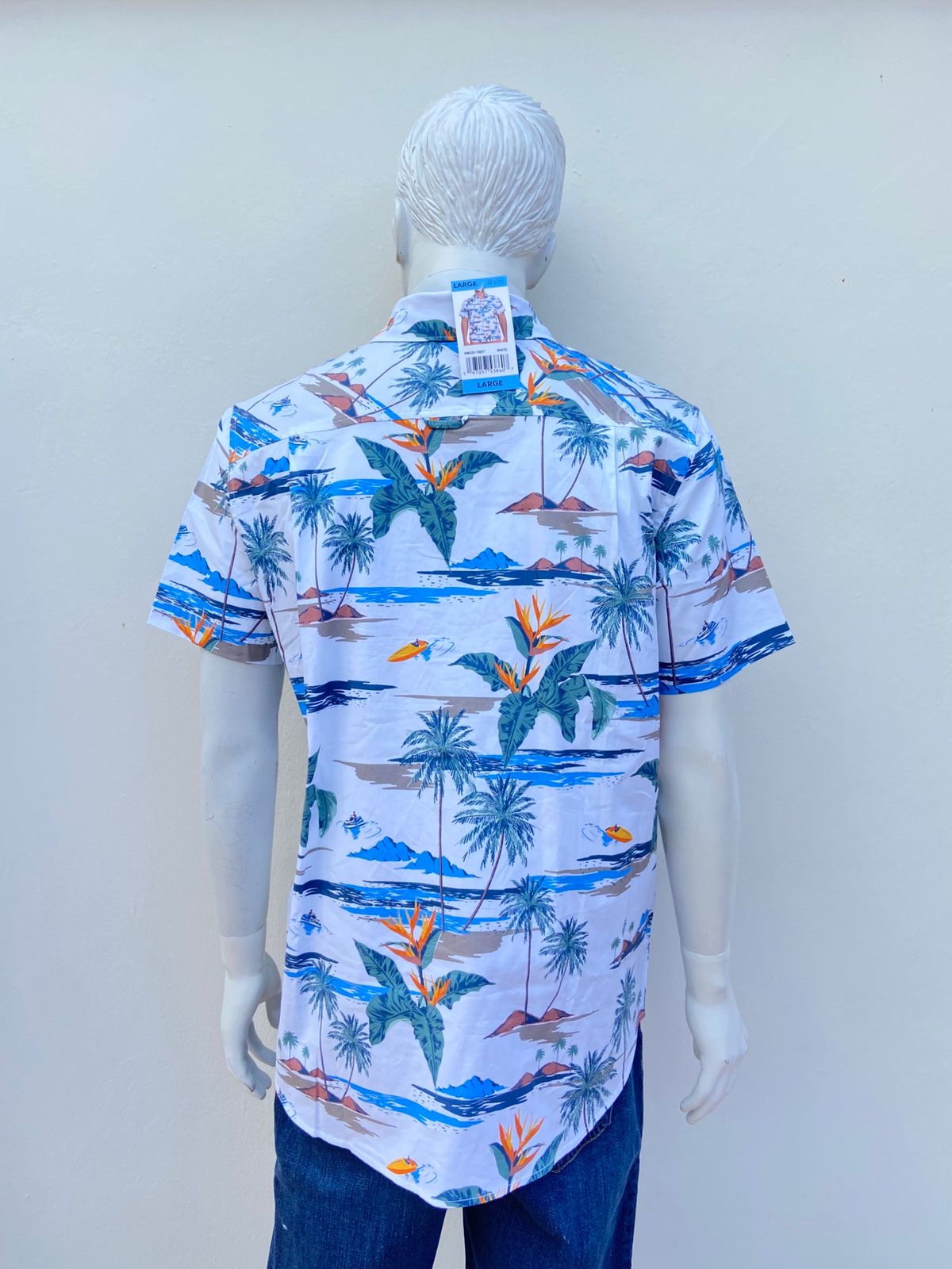 Camisa HURLEY original, blanca con estampado de palmeras, botes y playa, 98% algodón.
