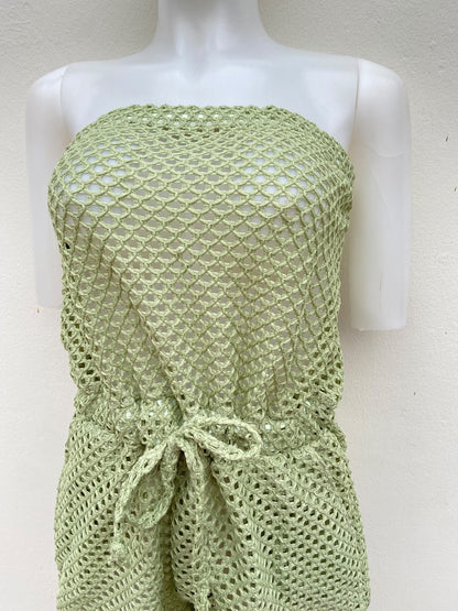 Enterizo/ Cover up verde sage, con lazo ajustable, strapless con tela de malla.