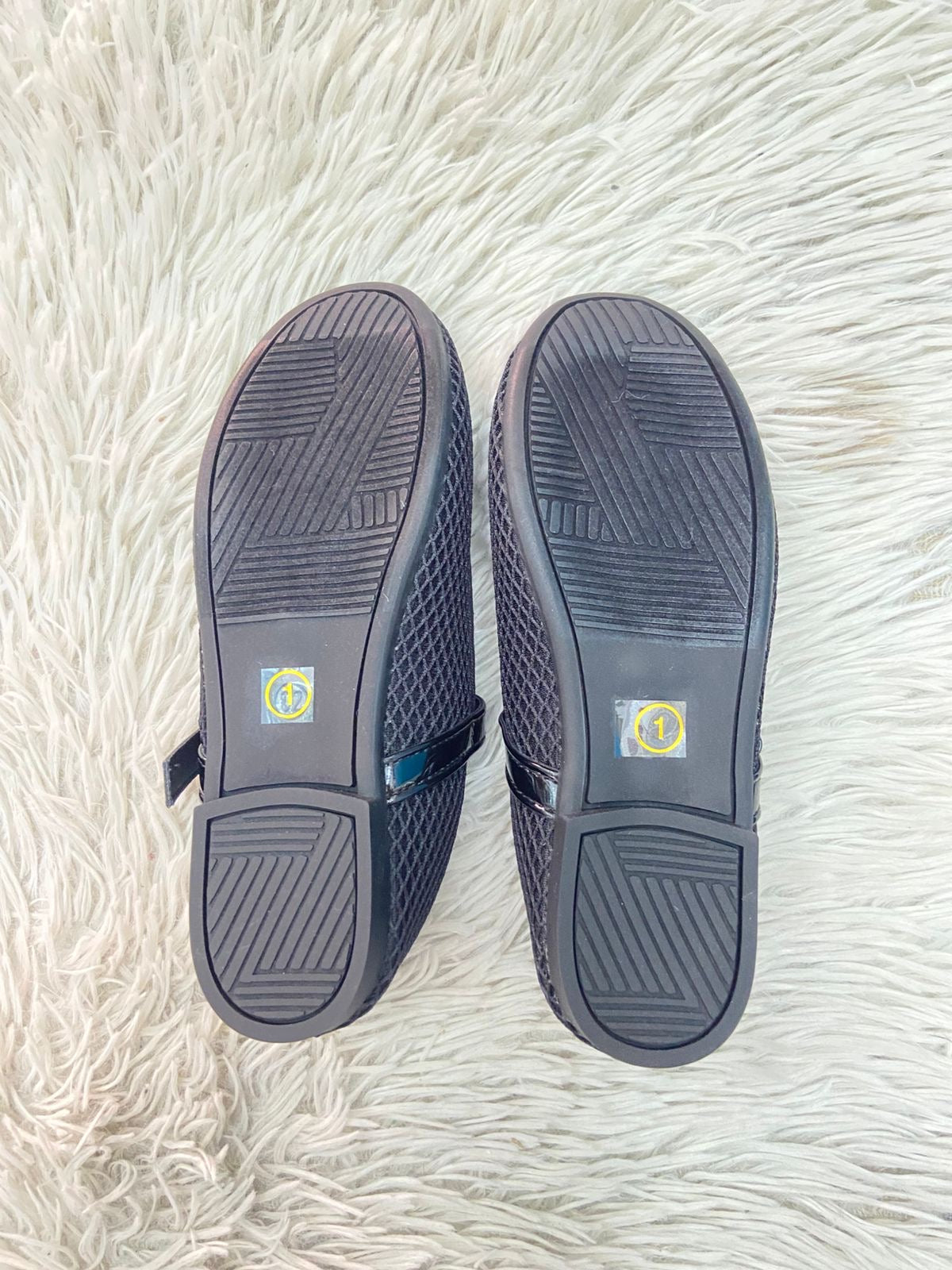 Zapatos/Bailarinas Nova Kids Originales en color negro con lazo ajustable en el medio