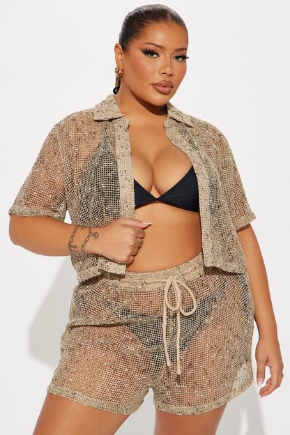 Camisa/ Cover up, en color marron de mayas con nudos de hilos en color crema y negro.