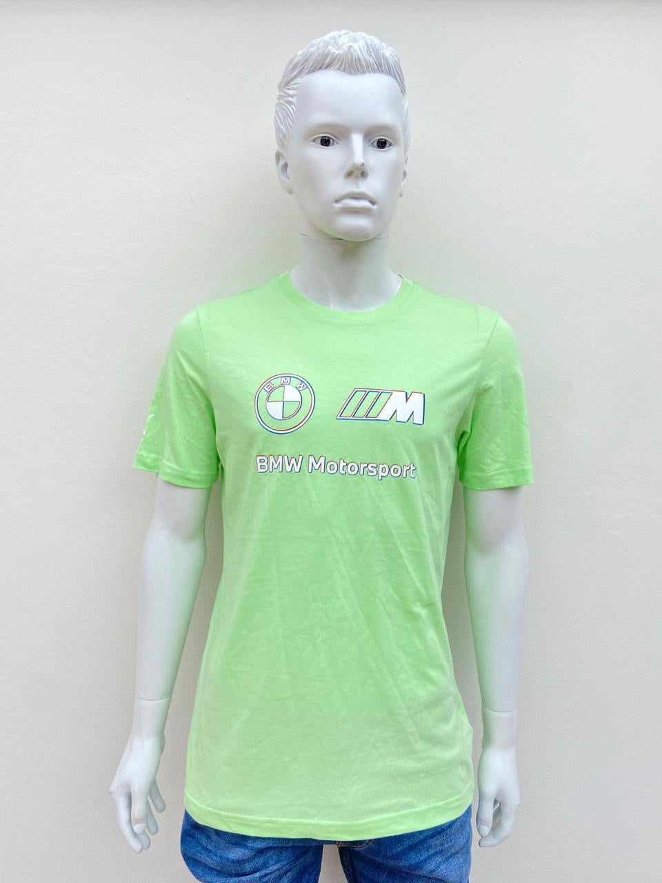 T- Shirt Puma original verde claro con logo(BMW Motorsport) letras blancas con azul y rojo.