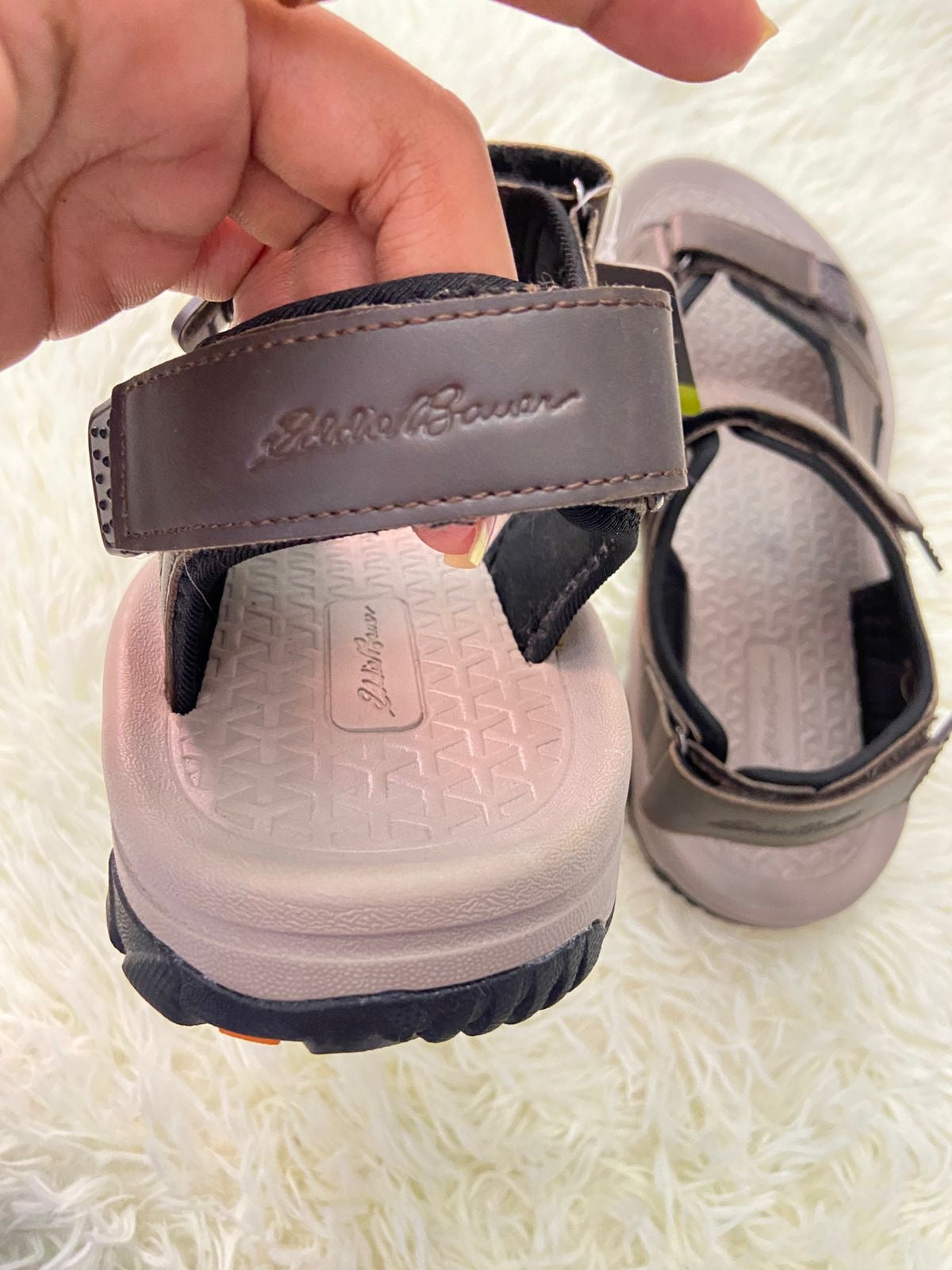 Sandalias EDDIE BAUER original, marrones con costura en hilo marrón, ajustable, perfecto para caminar