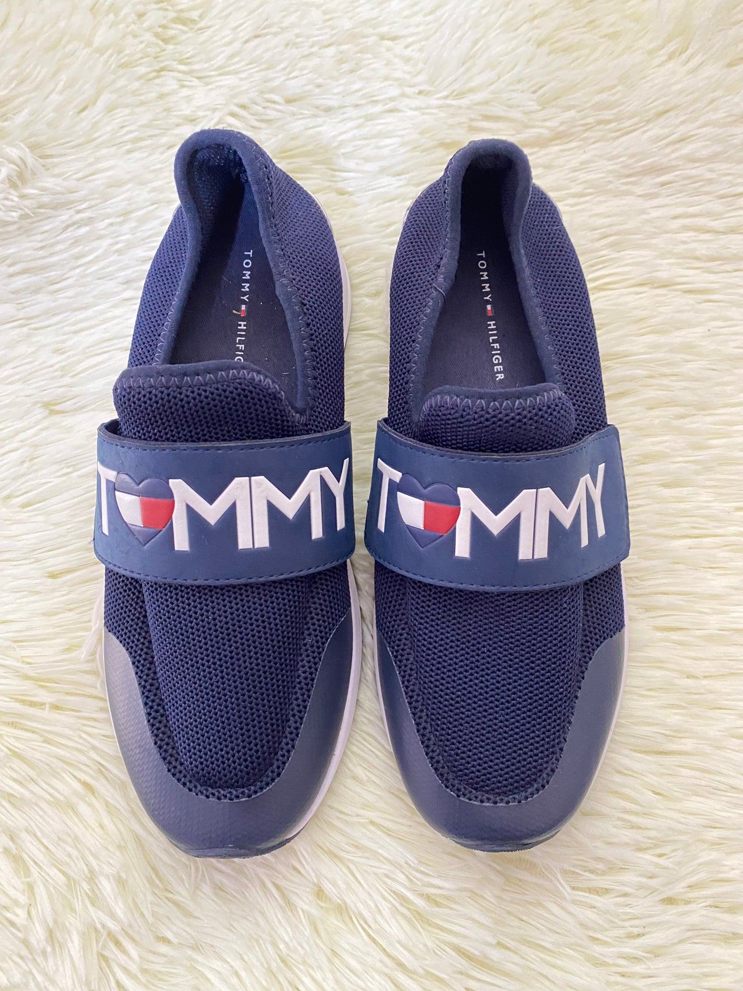 Tenis/ Alpargatas Tommy Hilfiger original, azul marino con letras         T❤️MMY en blanco.