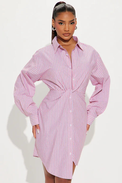 Vestido, rosado con rayas en color blanco, manga larga