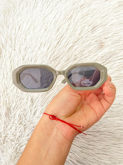 Lente en color verde militar/Gris con micas oscuras Pequeño