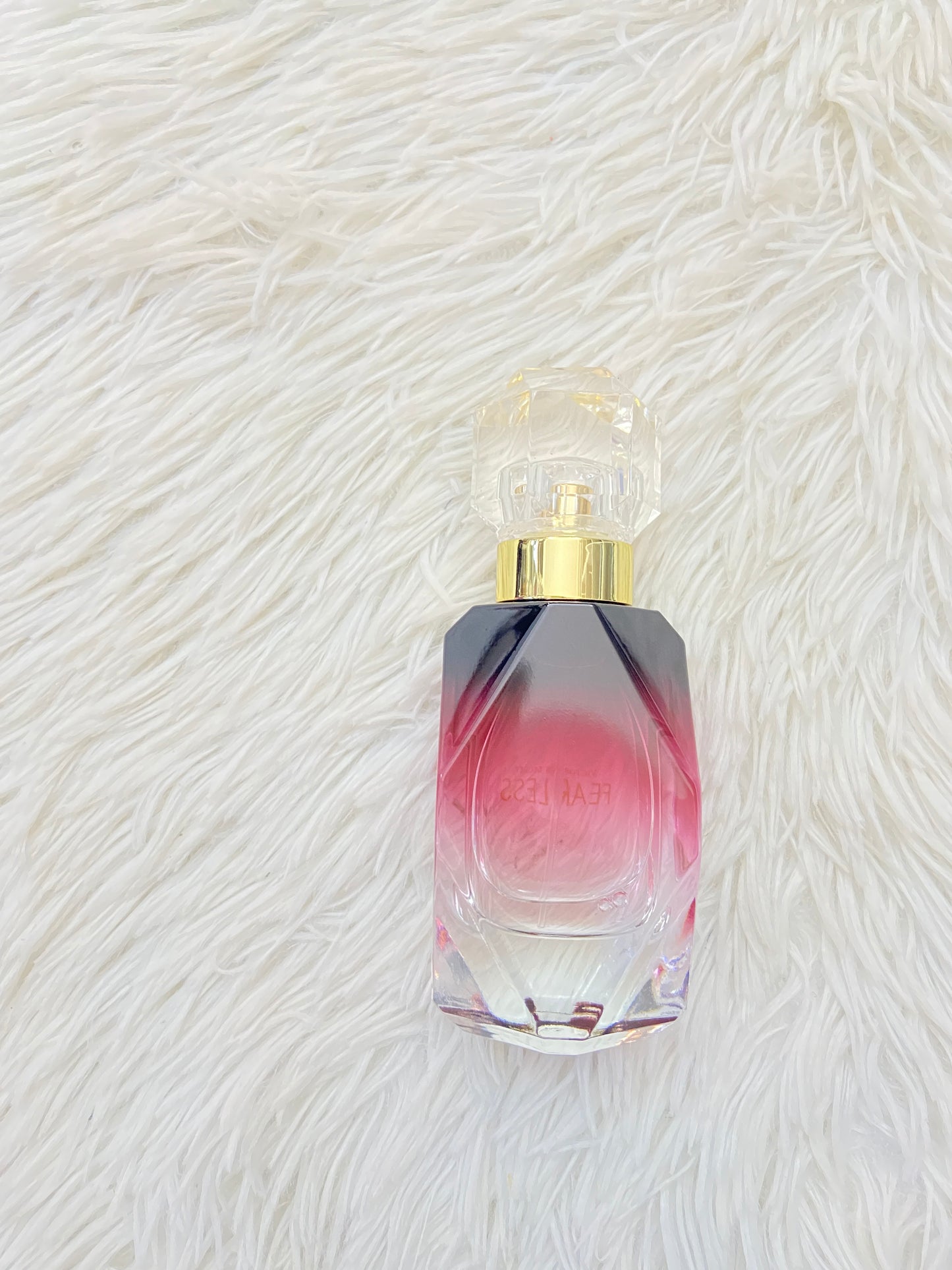 Perfume Victoria’s Secret original morado, FEARLESS.