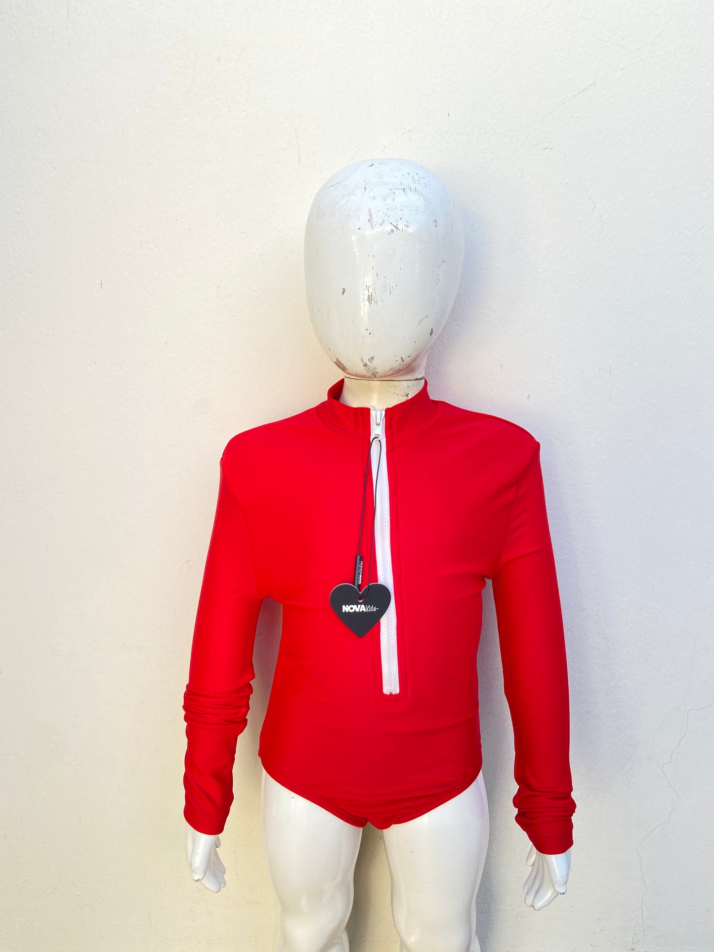 Biquini Nova Kids original rojo con zipper blanco.