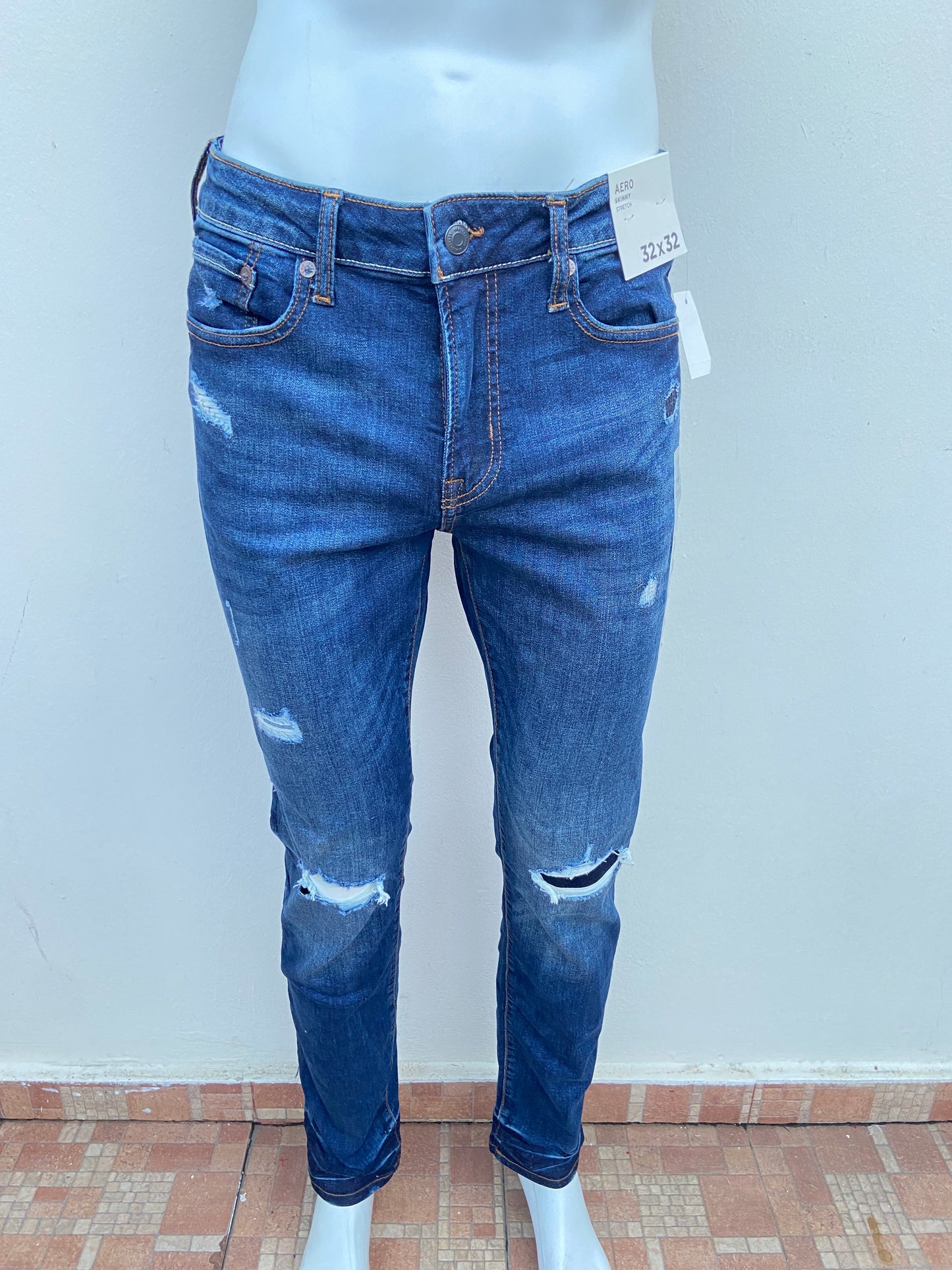 Pantalón Jean AÉROPOSTALE original azul marino con rasgados, SKINNY STRETCH.