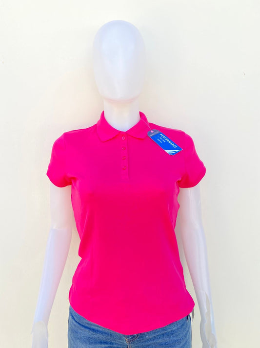 Polocher NAUTICA Original en color rosado fucsia y botones al frente.