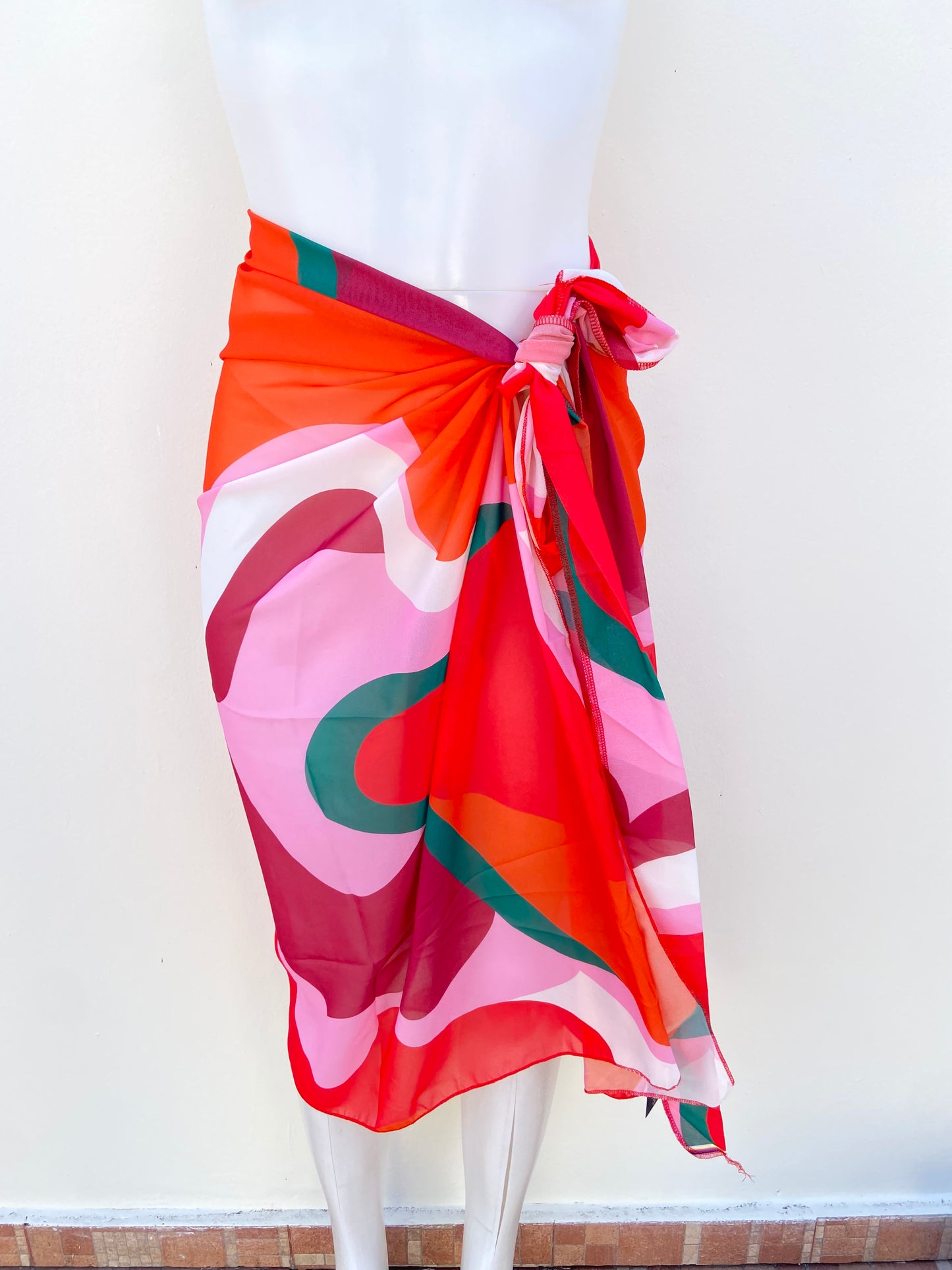Salida de playa/ Cover Up/ Falda, naranja con rojo y multicolores.
