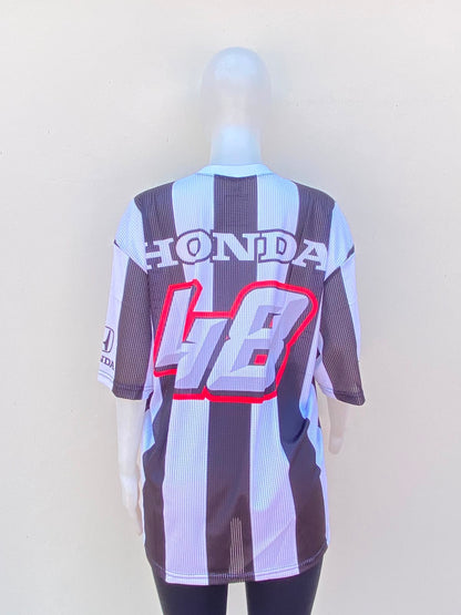 Blusón/ T-shirt HONDA original, blanco con negro y letras HONDA y número 48.
