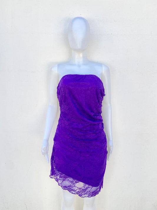 Vestido morado con doble tela sueve estampado de flores y lazos ajustables en el lado