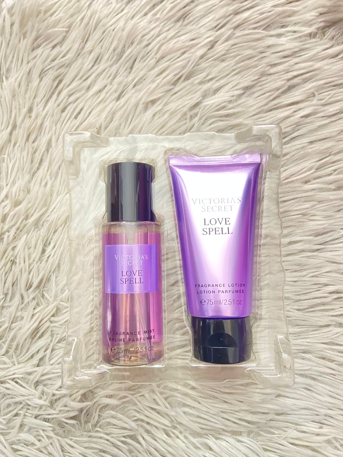 Set Victoria’s Secret Original, Love Spell colonia y crema