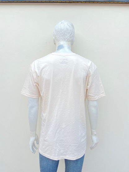 T-shirt crema con letra al frenre NY en color azul y rojo Notorious youth