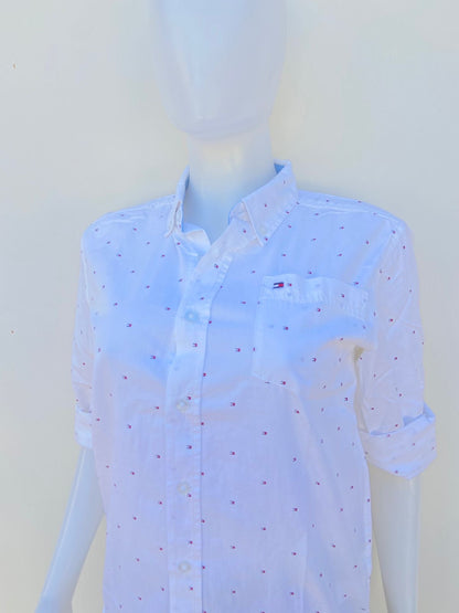Camisa TOMMY HILFIGER original, blanca con estampado del logo de Tommy pequeño.