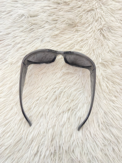 Lentes, diseñados con protección UV 100-400 para proteger tu visión. Negro con micas oscuras,ovalados grandes..