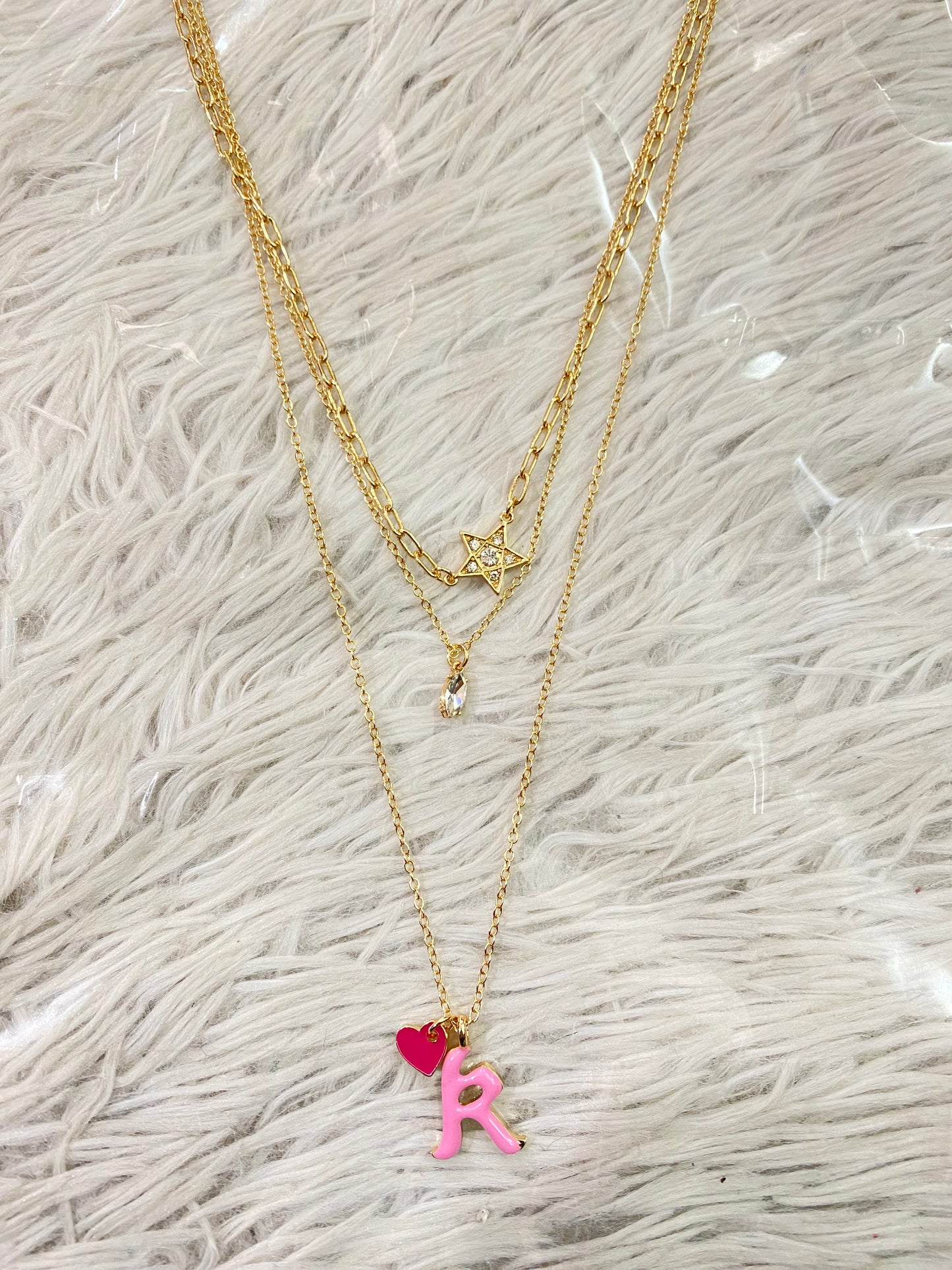 Cadena Forever 21 original, de 3 piezas, con la inicial de tu nombre en rosado, con estrella y corazón. Letras de I O C N T E D B y K disponibles