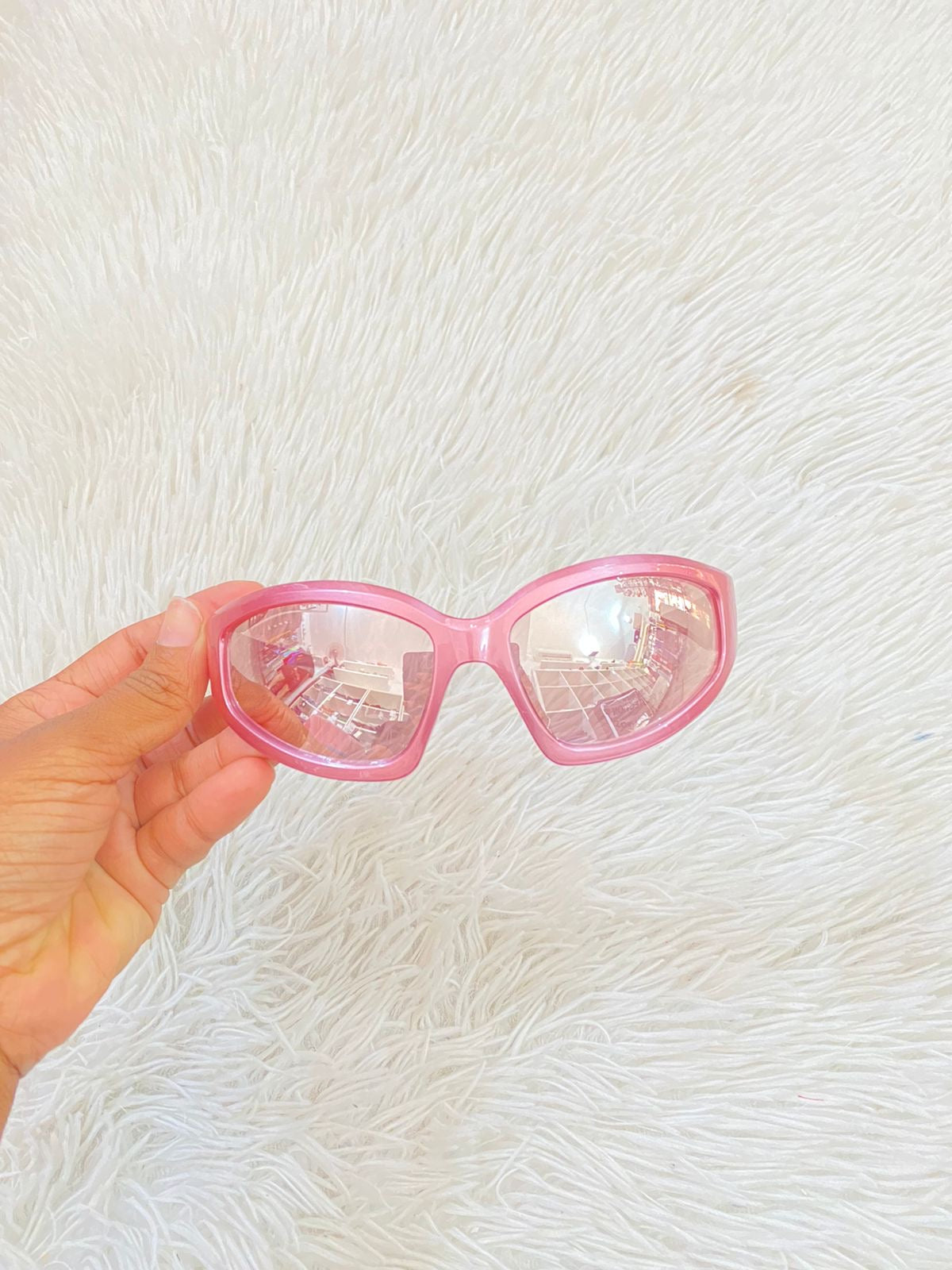 Lentes Fashion Nova original rosado metálico con micas claras.