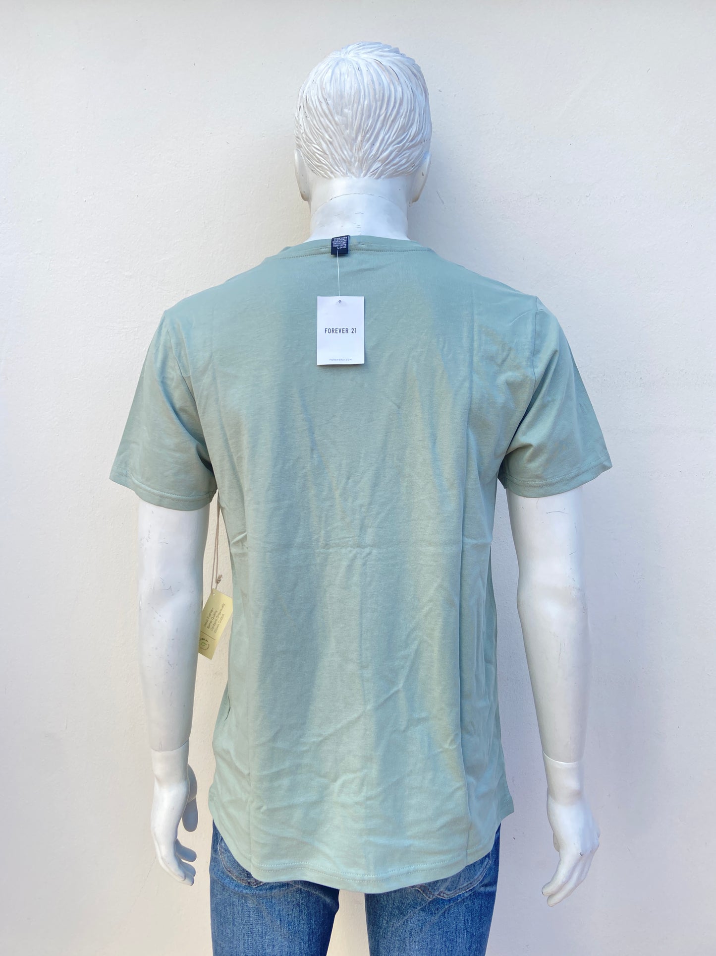 T-shirt Forever 21 original verde pastel ( SEAFOAM), cuello V, esencial.