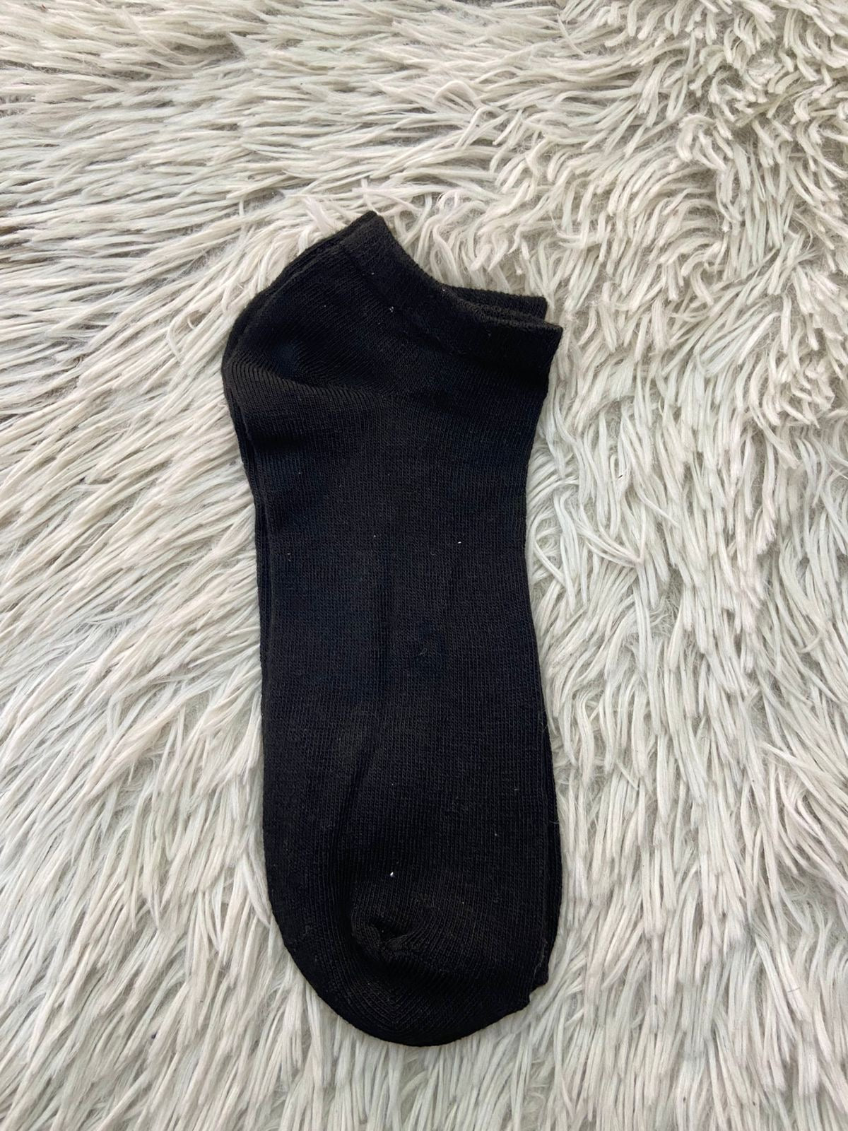 Medias K• SWISS original, negra lisas, bajitas.