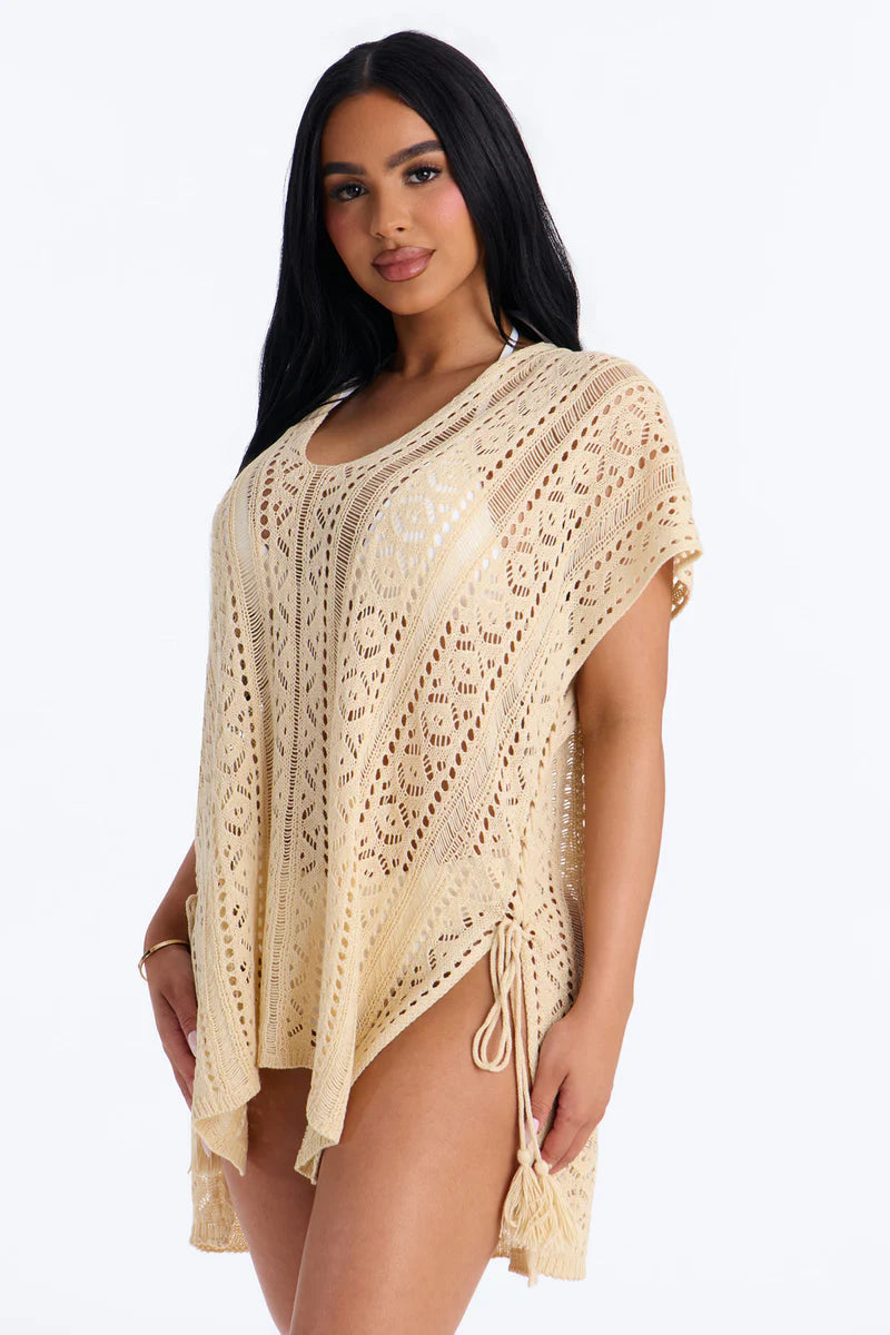 Salida de playa/ Cover Up, crema/blanco hueso en crochet.