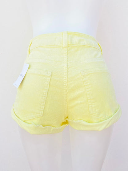 Short Forever 21 original Amarillo claro, en pana.