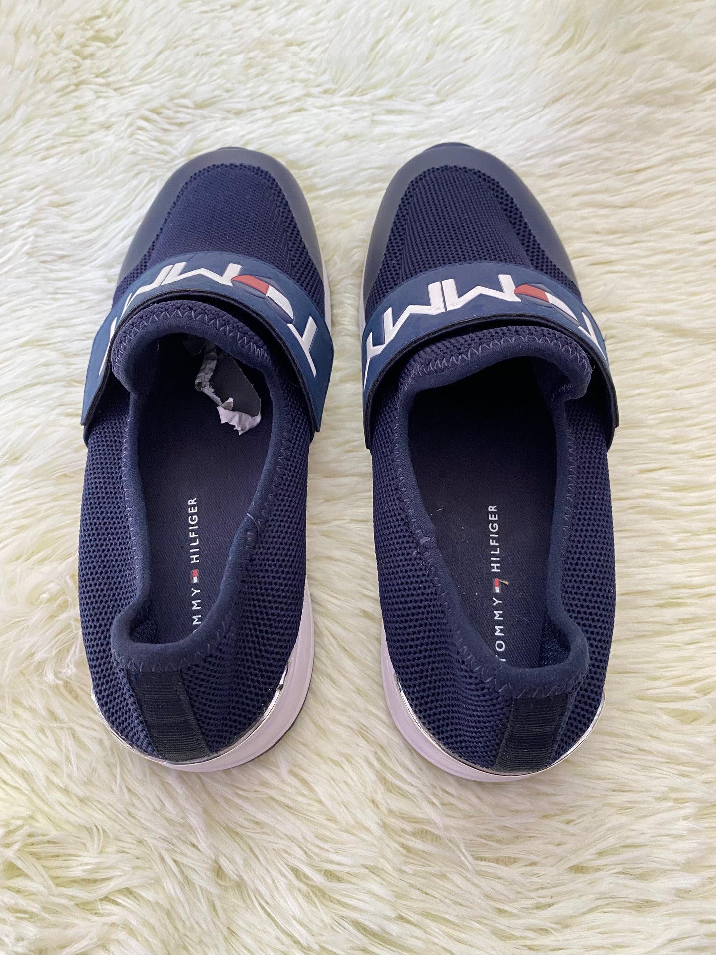Tenis/ Alpargatas Tommy Hilfiger original, azul marino con letras         T❤️MMY en blanco.