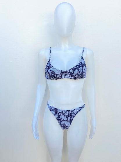 Biquini, de dos piezas  negro con estampado de mandala.