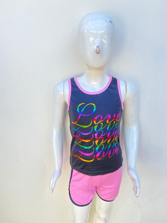 Conjunto Nova Kids original rosado con negro letras LOVE.