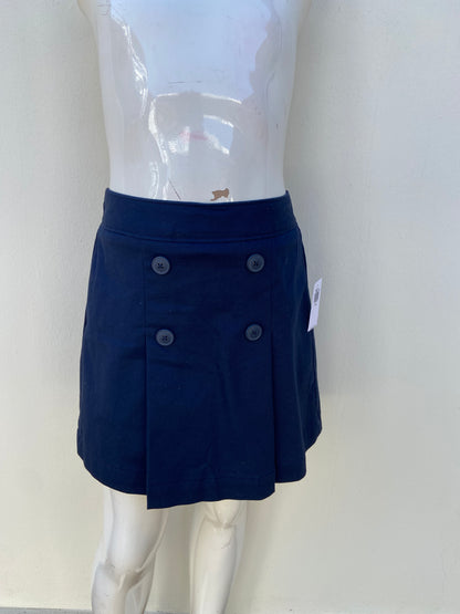 Falda OLD NAVY Original, en color azul marino con 4 botones al frente.
