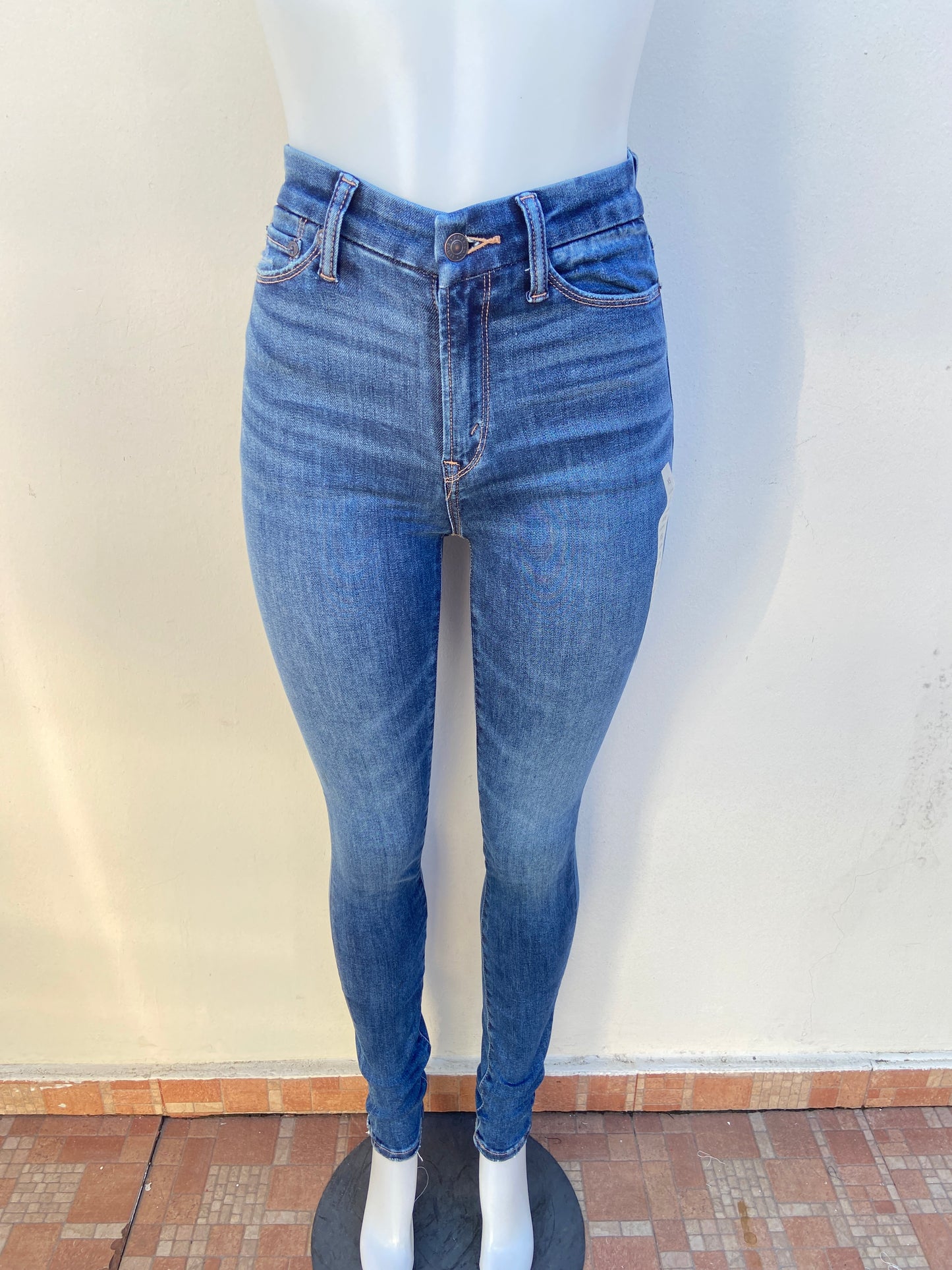 Pantalón Jean American Eagle original azul liso, A E BFF JEGGING, LUXE STRETCH.