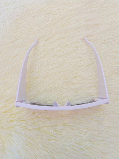 Lentes, rosado con montura blanca, cuadrados grande, con protecciones UV 100%.