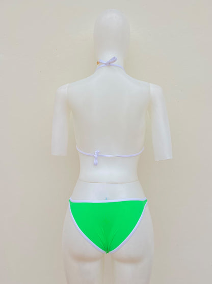 Biquini BM MYKONOS BLUE original, verde con con blanco y colgantes de mariposas.