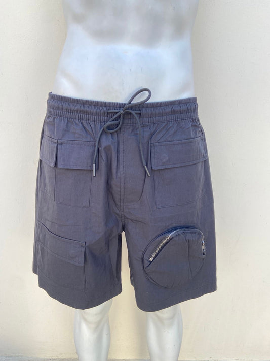 Bermuda Forever 21 original negra con bolsillos en la parte delantera.