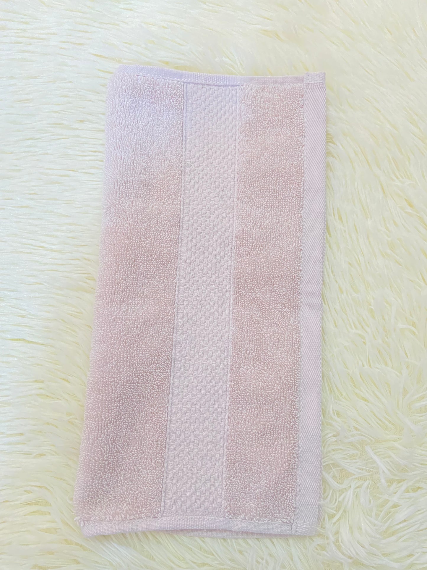 Toallas ASTON ARDEN original, color beige ( crema ), pequeña para manos.