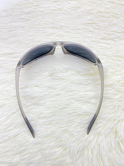 Lentes, gris/ verde sage con micas oscuras, 100 % Polycarbonate y protección UV.