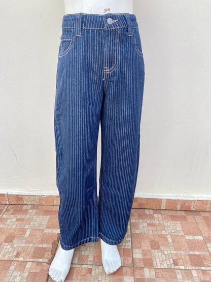 Pantalon Jean FOREVER 21 Original en color azul oscuro con estampado de rayas en tonos azules, ancho